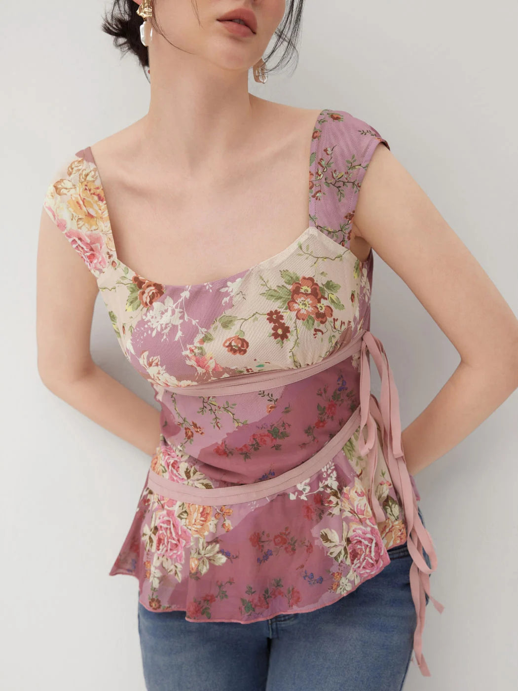 Pink Mesh U‑Neck Floral Asymmetrical Knotted Tank Top